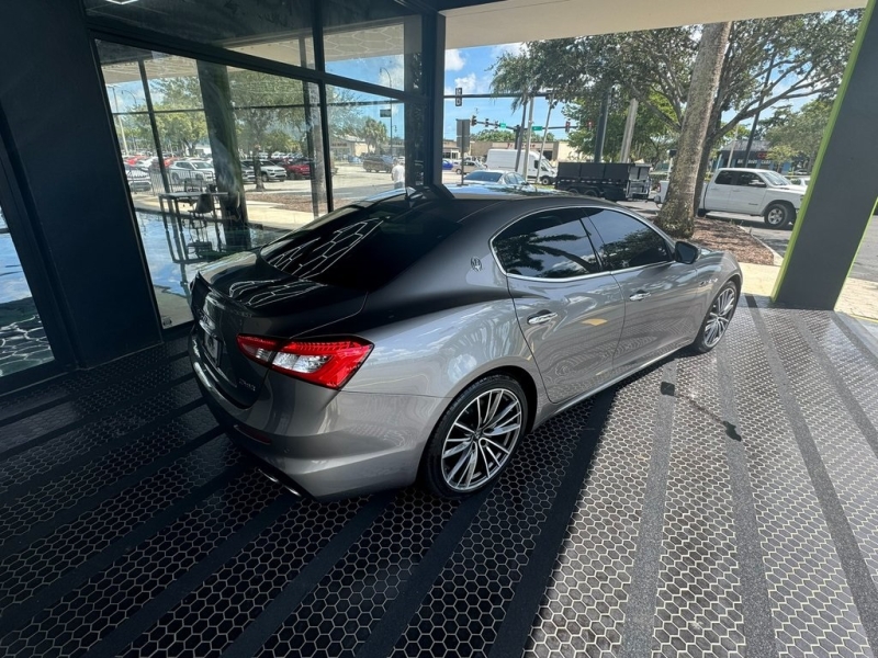 2020 Maserati Ghibli