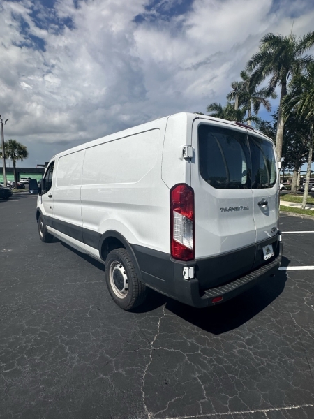 2021 Ford Transit-250