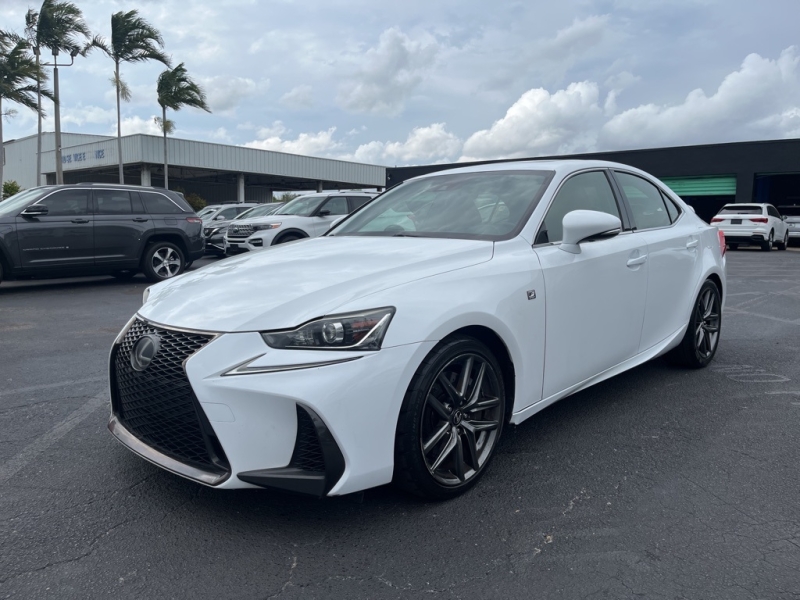 2018 Lexus IS