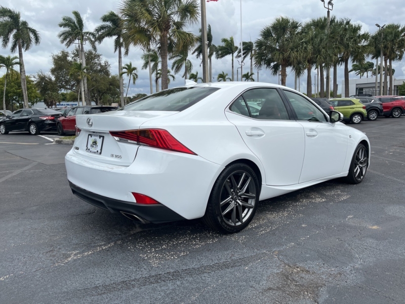 2018 Lexus IS