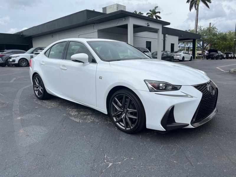 2018 Lexus IS