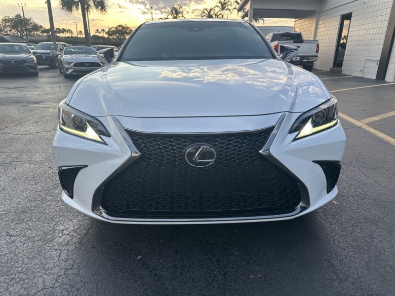 2019 Lexus ES